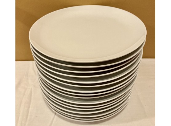 Pier One White 10.5' Dinner Plates, Set Of 16