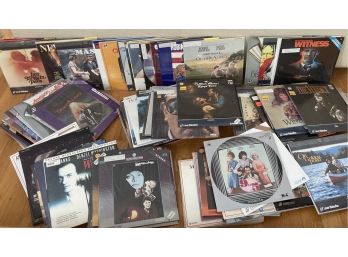 WOW !!!  Over 110 Popular And Classic Movies On Laser Discs (G)