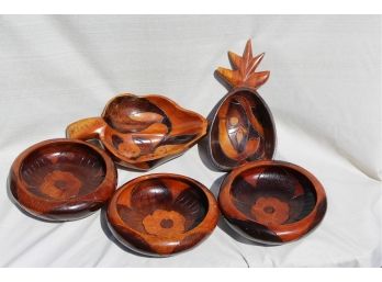 Very Nice 5 Piece Caribbean Carved Wood Pieces - 3 Round Bowls - Pineapple - Leaf