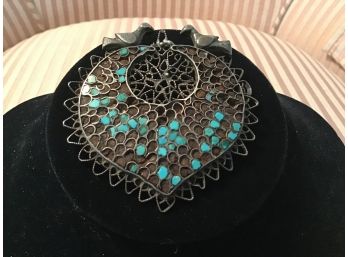 Stylized Heart Shaped Pin/pendant