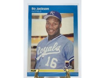 Vintage Collectible Card 1987 Fleer Bo Jackson Rookie
