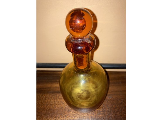 Vintage Amber Decanter With Ground Stopper