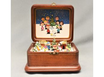 Danbury Mint The Peanuts 'Christmas Music Box'