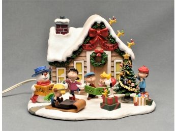 Danbury Mint Peanuts Snoopy And The Gang 'the Peanuts Christmas Cottage'