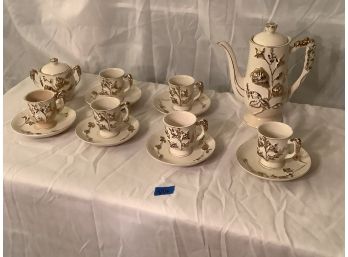 226, China Tea Set 16 Pc. With Gold Roses
