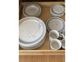 Lovely Bundle Of Vintage Meito Fine China And Fantasy Everyday Ceramic Ware