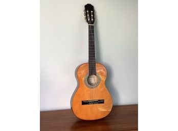 26, Lucida Beginner Guitar With Carrying Case