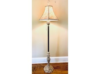 Sweet Floor Lamp With Patterned Silk Shade, Tassel Pull And Cut Out Metal Base(LOC:F1)
