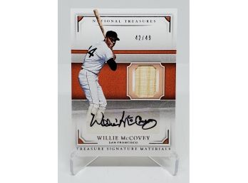 2017 National Treasures Willie McCovey Bat Relic Autographed Card /49