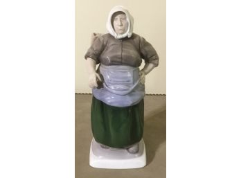 B & G Peasant Women Figurine #1702A