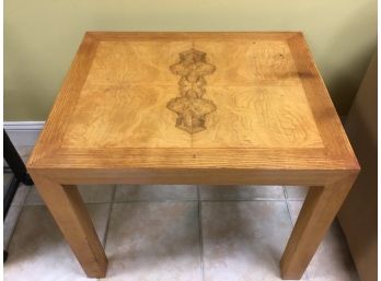 LANE Accent Table With Nice Details