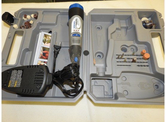Working Dremel Tool With Case And Contents