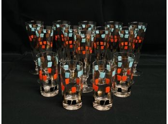 Lot Of (14) MCM Drinking Glasses