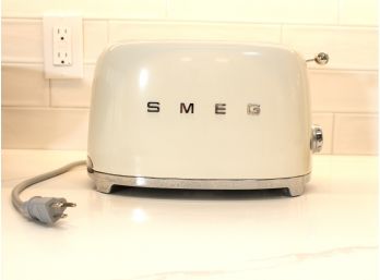 SMEG Reto-style 2-Slice Toaster
