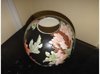 Toyo Chinese Black Glazed Round Floral Bowl