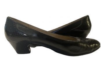 Salvatore Ferragamo Leather Heels, Sz. 8.5