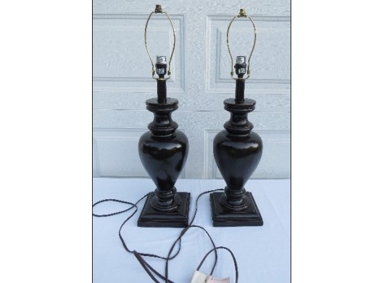 Pair Of Matching Black Oil Finish Pine Turned Wood End Table Lamps - Tested & Working