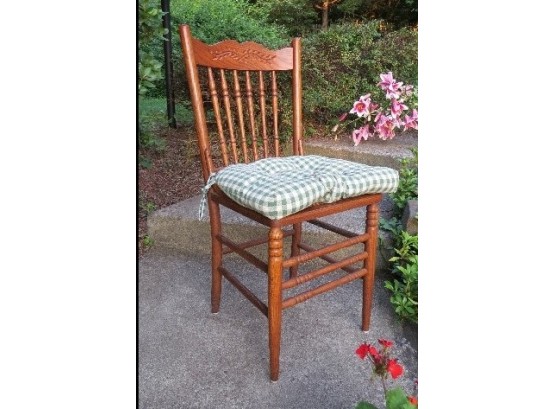 Country Pressed Back Oak Chair W/caned Seats And Green Checkered Seat Cushion Nice Desk / Sewing Chair
