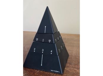 Vintage 1988 4-D Design Inc Time Pyramid Black Desk Clock