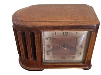 Vintage Ingraham Cabinet Style Mantle Radio Clock With Arabic Numerals
