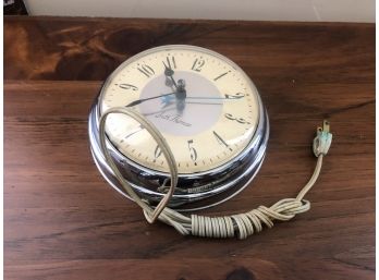 Small Seth Thomas Electric Clock