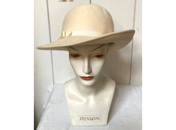 Outstanding Vintage  ROBINSON CALIFORNIA, Off White Wide Brim Wool Hat