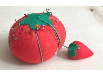 Vintage Tomato Pin Cushion With Strawberry Emery