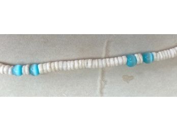 Simply Pretty Blue & White Beaded 60's Style Necklace