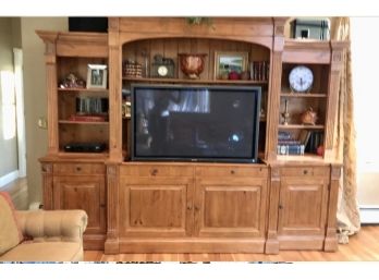 Stunning ETHAN ALLEN Video Lift Unit With Upper Bookcases