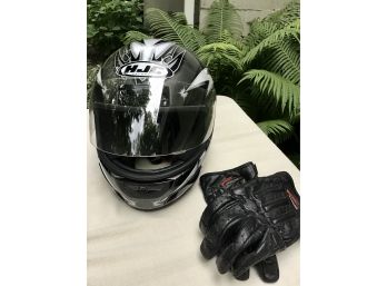 HJC Motorcycle Helmet And Gerioke Riding Gloves