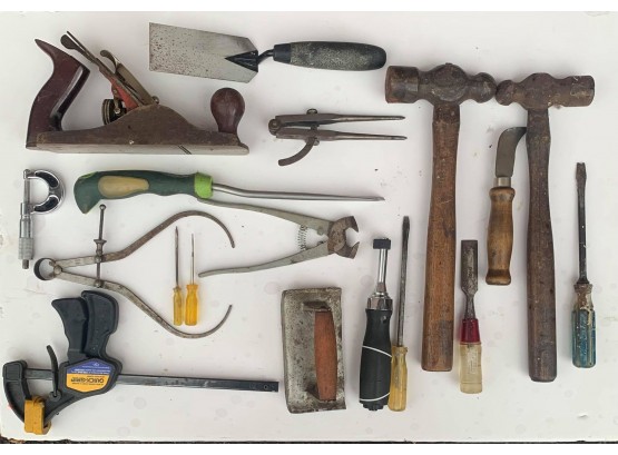 Lot Of 18 Mixed Hand Tools - Hammer , Planer , Screwdriver