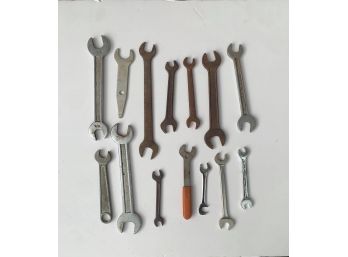 Lot Of 14 Wrenches Different Sizes