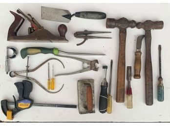 Lot Of 18 Mixed Hand Tools - Hammer , Planer , Screwdriver