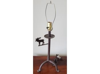 Country Home - Vacation Cottage Moose Lamp With Metal Frame