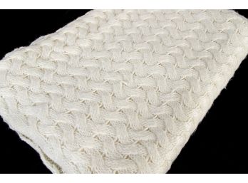 (5) Nicole Miller Home Knit Throw