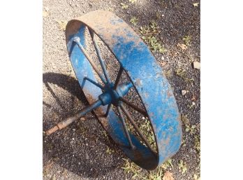 Barn Find ~ Large Antique Blue Axle
