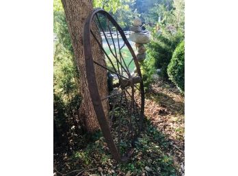 Barn Find ~ Antique Iron Wagon Wheel .