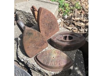 Barn Find ~ 2 Old Cast Sad Irons With 2 Cast Iron Stands