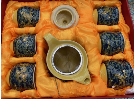 Chinese Traditional Royal Dragon Tea Set (NIB)