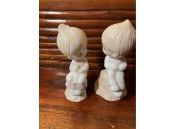 Precious Moments Boy And Girl Sweet Hearts Salt And Pepper Shakers 1993