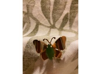 Vintage Gold Tone Butterfly Pin With Oval Pronged Green Semi-precious Stone