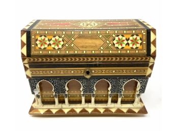 Vintage Middle Eastern Jewelry / Music Box
