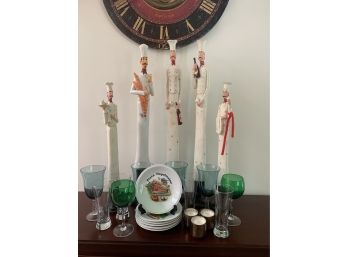 Fun Group Of  Tall Italian Chefs Figures Along With Pizza Plates & Glasses