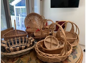Large Group Of Wicker Baskets - 13 Pieces
