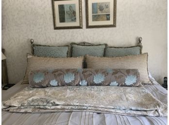 Group Of Pillows And Lovely King Size Bed Quilt Cover