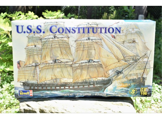 Revell U.S.S. Constitution 1/96 Plaatic Model Kit
