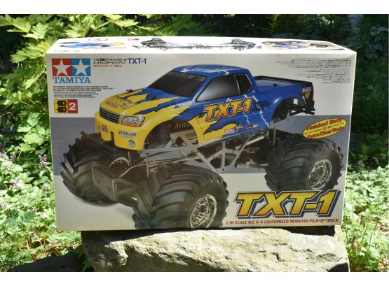Tamiya TXT-1 R/C 4X4 Customized Monster Truck Kit 1:10
