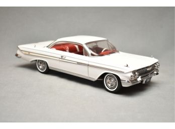 Sun Star Die-Cast 1961 Chevy Impala 1:18