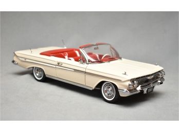 Sun Star Die-Cast 1961 Chevy Impala Convertible 1:18