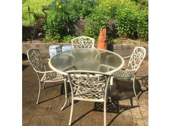 Vintage Cast Aluminum Round Table With Glass Top And 4 Chairs, Patio Furniture.